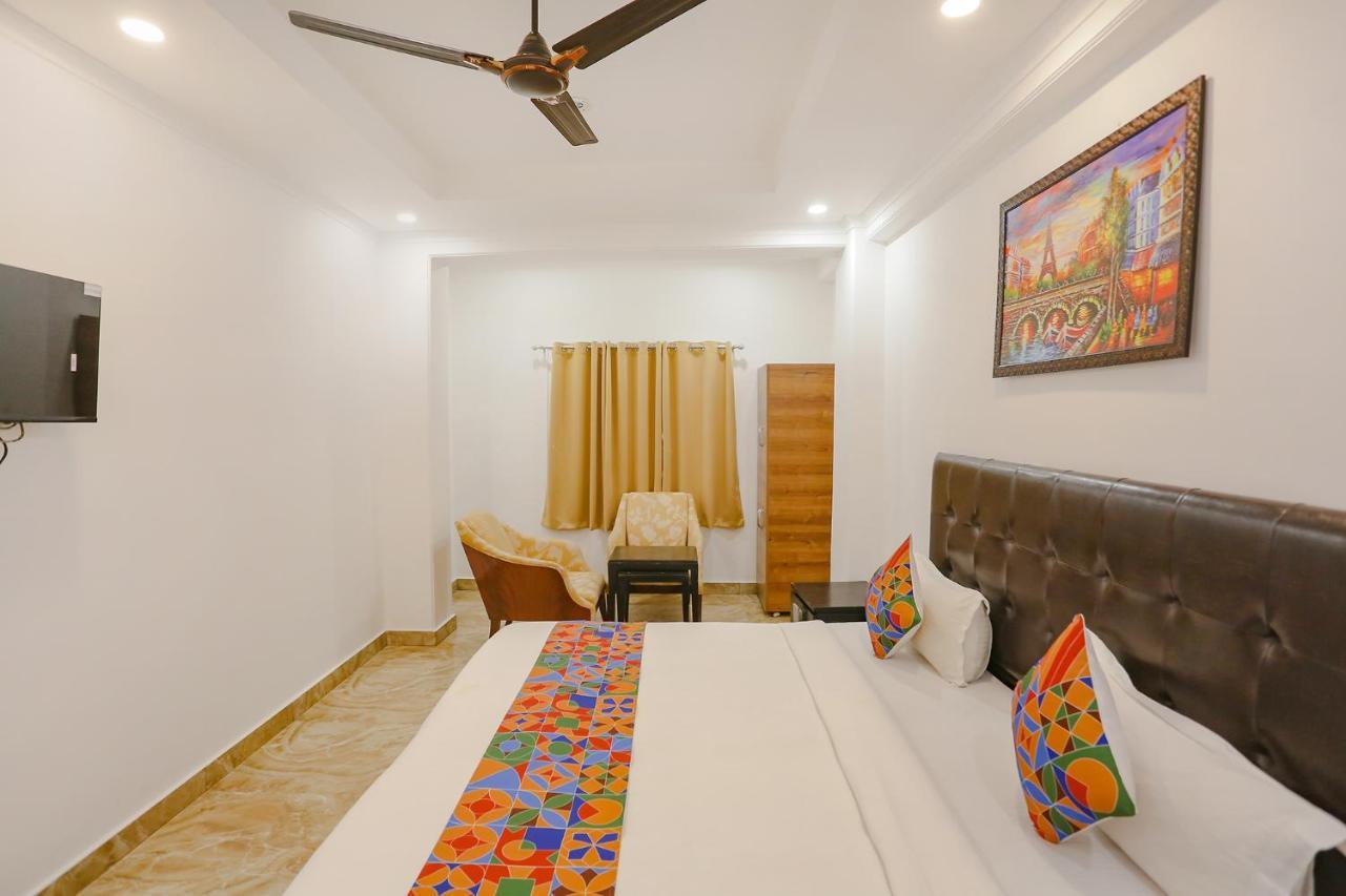 Fabexpress Taj Residency Near Yashobhoomi Convention Centre Hotel Delhi  Exterior photo