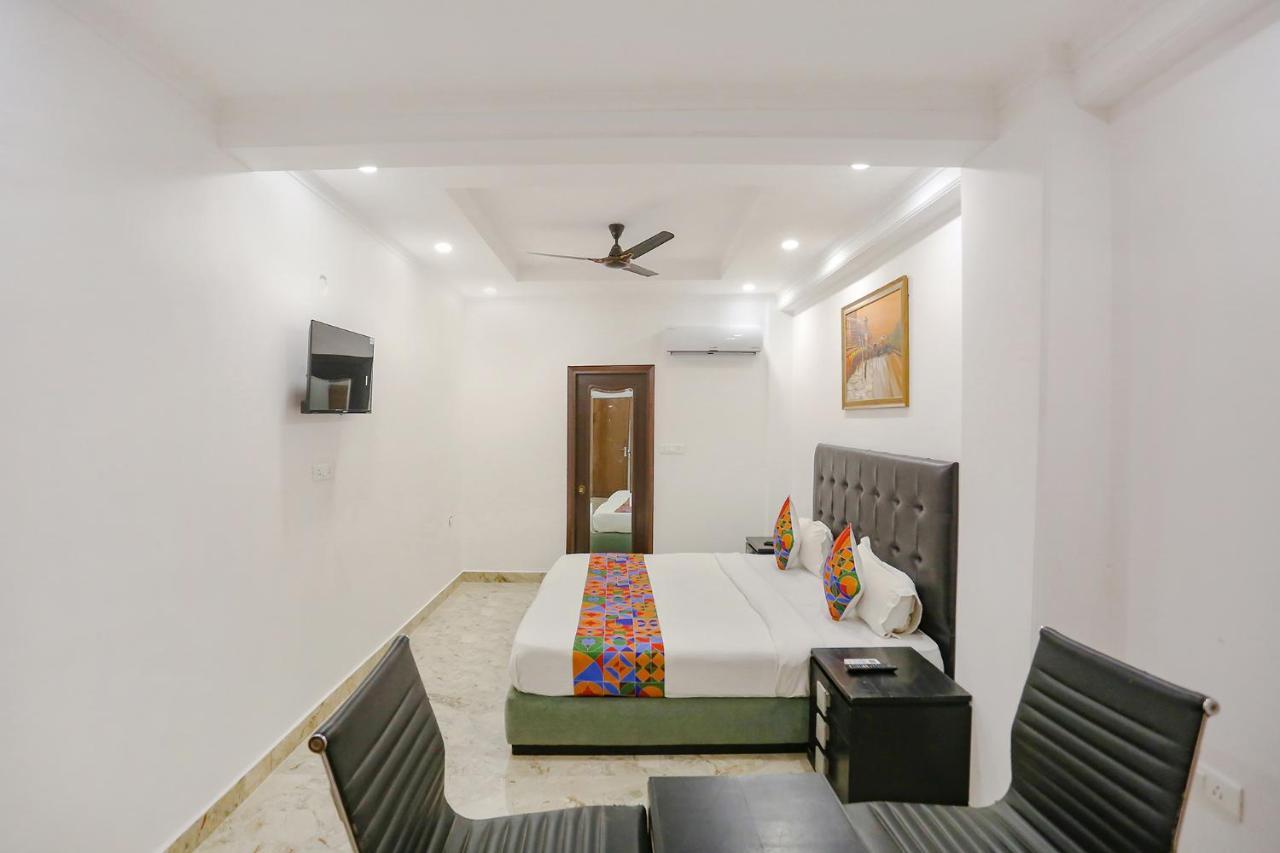 Fabexpress Taj Residency Near Yashobhoomi Convention Centre Hotel Delhi  Exterior photo